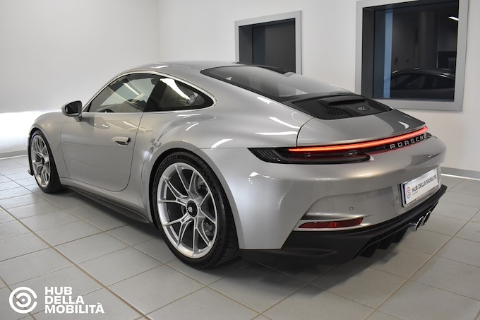 PORSCHE 911 GT3 Touring